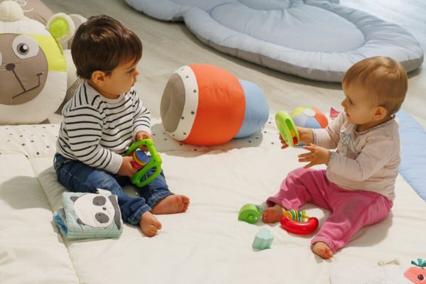 créer un espace d'éveil confortable et sûr pour votre enfant